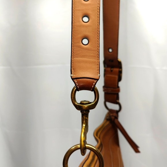 Coach (10398) Bleeker convertible - Tan (shared by Coach!) - Picture 5 of 8